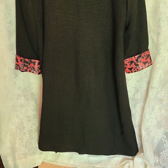 Ashro Black Trench Coat with Faux Red Leopard Print Trim, Gold Threading Size 20 - Picture 8 of 14